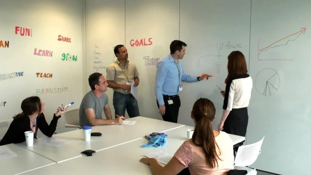 Arquitectos/Diseñadores Transformando Espacios Enteros – IBM Porta Nuova Italia